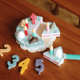 Laden Sie das Bild in den Galerie-Viewer, Wooden Birthday Cake Toy (1-5 Years) with Dinosaur Candles